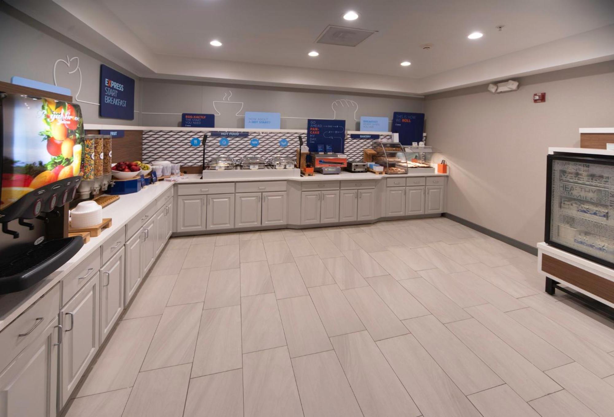 Holiday Inn Express Suites Little Rock West By Ihg Buitenkant foto