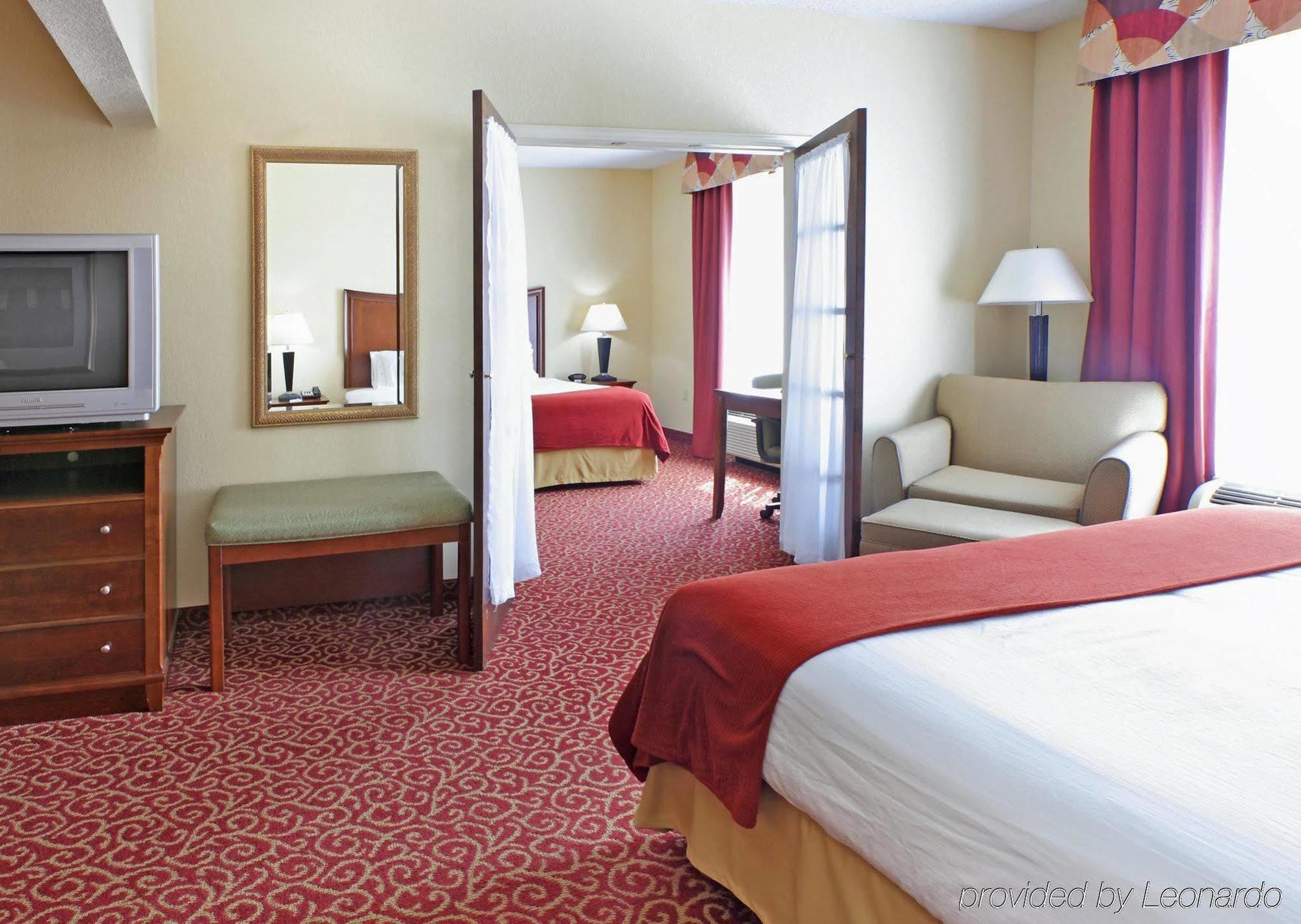 Holiday Inn Express Suites Little Rock West By Ihg Buitenkant foto