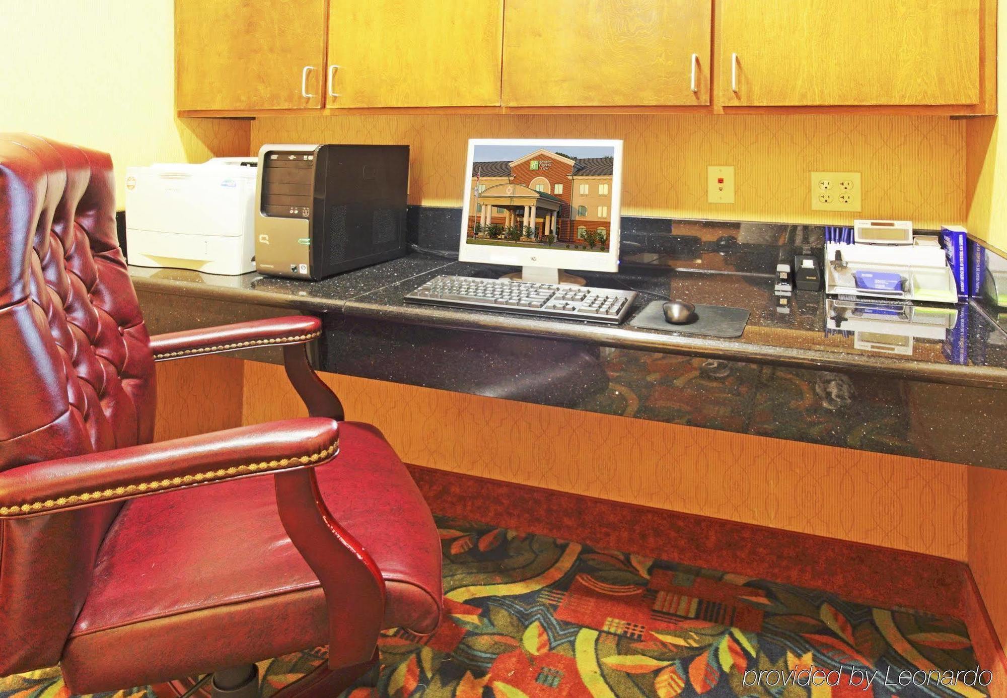Holiday Inn Express Suites Little Rock West By Ihg Buitenkant foto